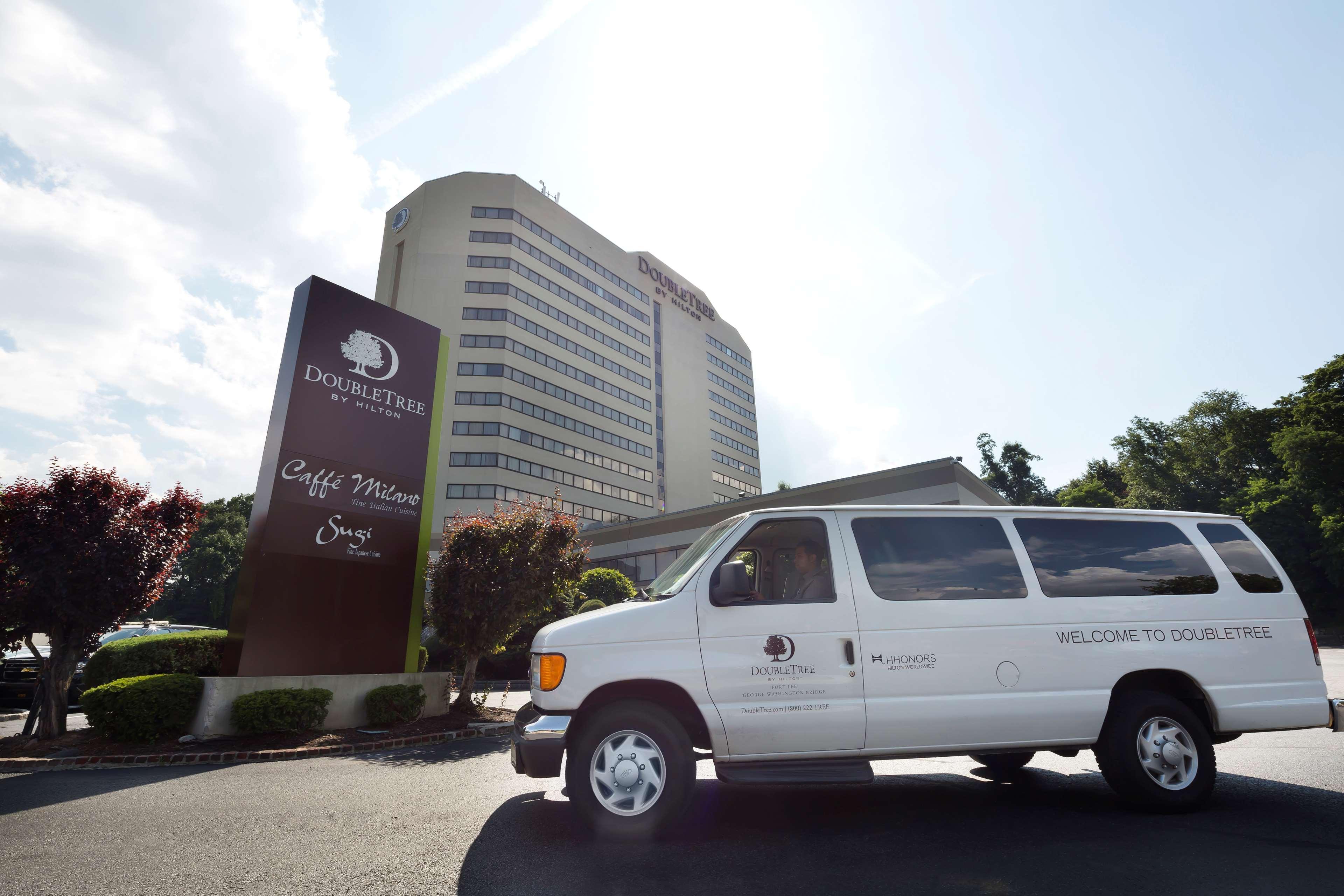Doubletree By Hilton Fort Lee/George Washington Bridge Exterior foto