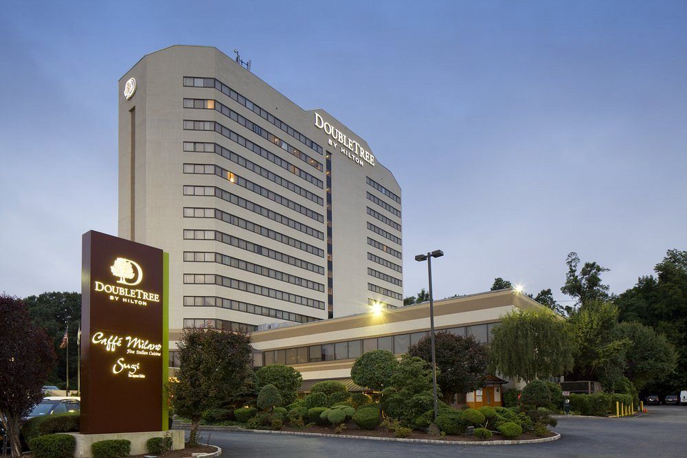 Doubletree By Hilton Fort Lee/George Washington Bridge Exterior foto